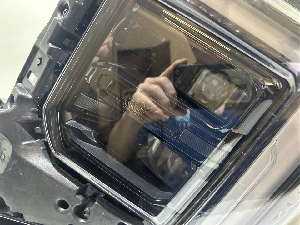 GMC Sierra 1500 2022 2023 2024 negro conductor LH faro LED OEM 1135 Foto 3 de 4