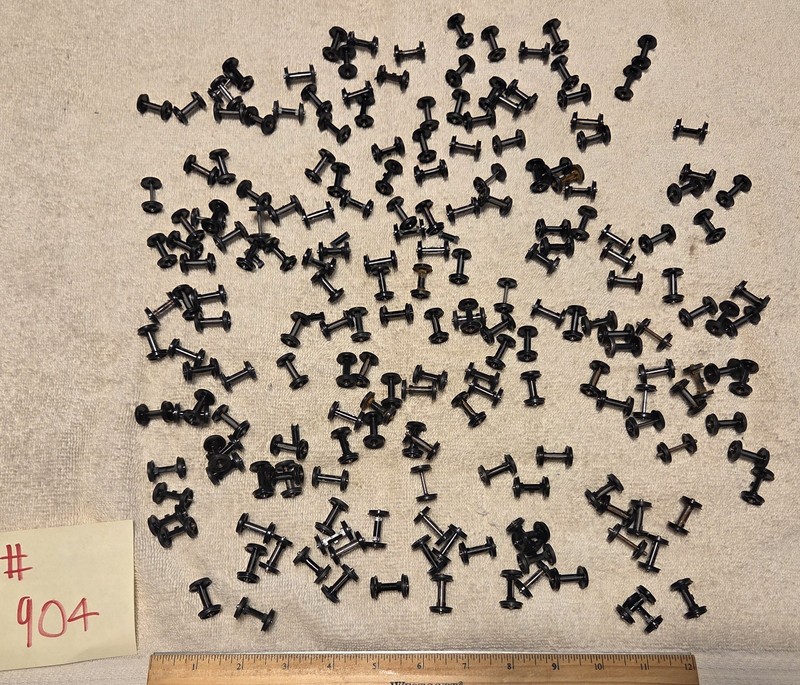 Athearn - HO Train Parts - Lot #904 – Blue Box Dummy Axles – Used ***READ***