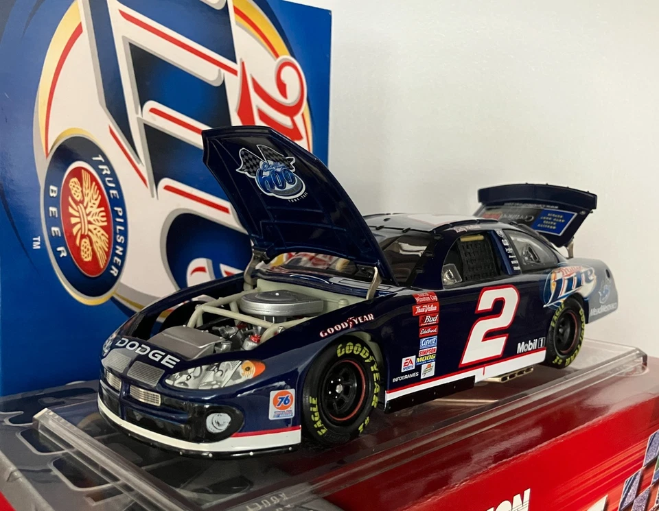 Dodge Intrepid 2003 Rusty Wallace #2 Miller Lite Action 600º arranque consecutivo Foto 4 de 4