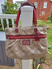 Coach Signature Satchel Tote Bag Purse Handbag Beige Red Accents Charm Heart Zip