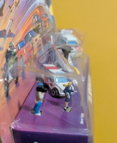 Micro Machines Newsmakers 1996 de colección #26 - Galoob - Juguetes años 90 - Furgoneta Ford Explorer - Imagen 3 de 14