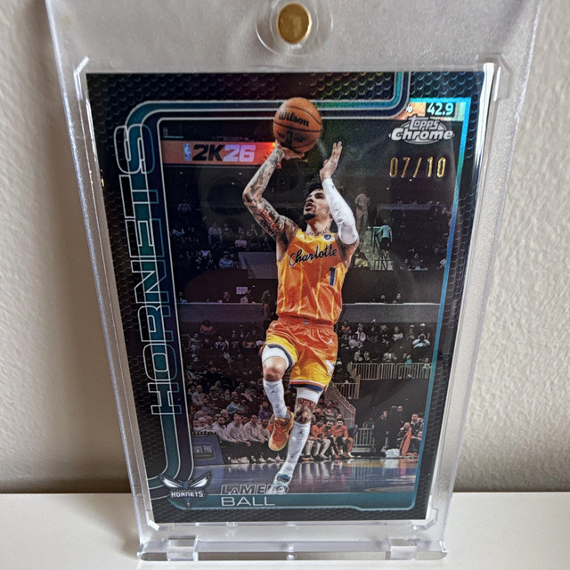 2025-26 Topps Chrome Update LaMelo Ball #50 Black Refractor /10 07/10 Hornets