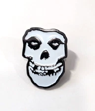 Misfits Fiend White Crimson Ghost Face Heavy Metal Rock Enamel Brooch Lapel Pin