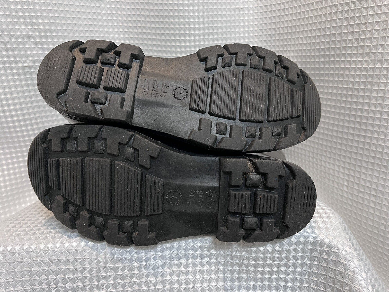 Kamik Mens Forester Waterproof Insulated Rubber Boots Size 7 Black With