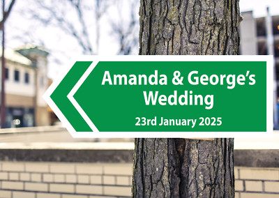 Personalisiertes Straßenschild Name jede Veranstaltung Hochzeit etc. Hartschaum Richtung Pfeil