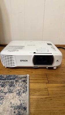 Epson Home Cinema 1080 3LCD Home Theater Projector White HDMI VGA USB