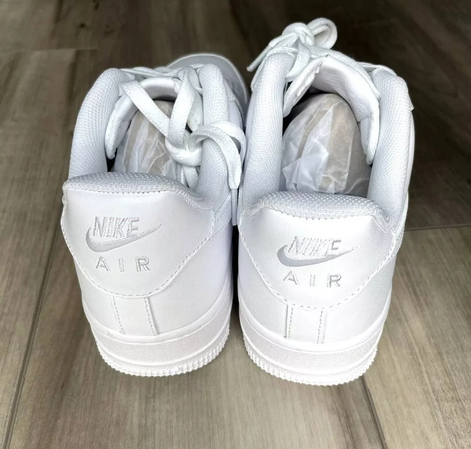 Nike Air Force 1 Low Triple White'07 TOTALMENTE NUEVAS Foto 4 de 4