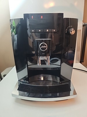 Jura E4 Automatic Coffee Machine Piano Black 2 Filters Cleansing Tabs 