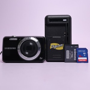 Samsung Digital Camera ES80 12.2MP Black Tested Full Working Set