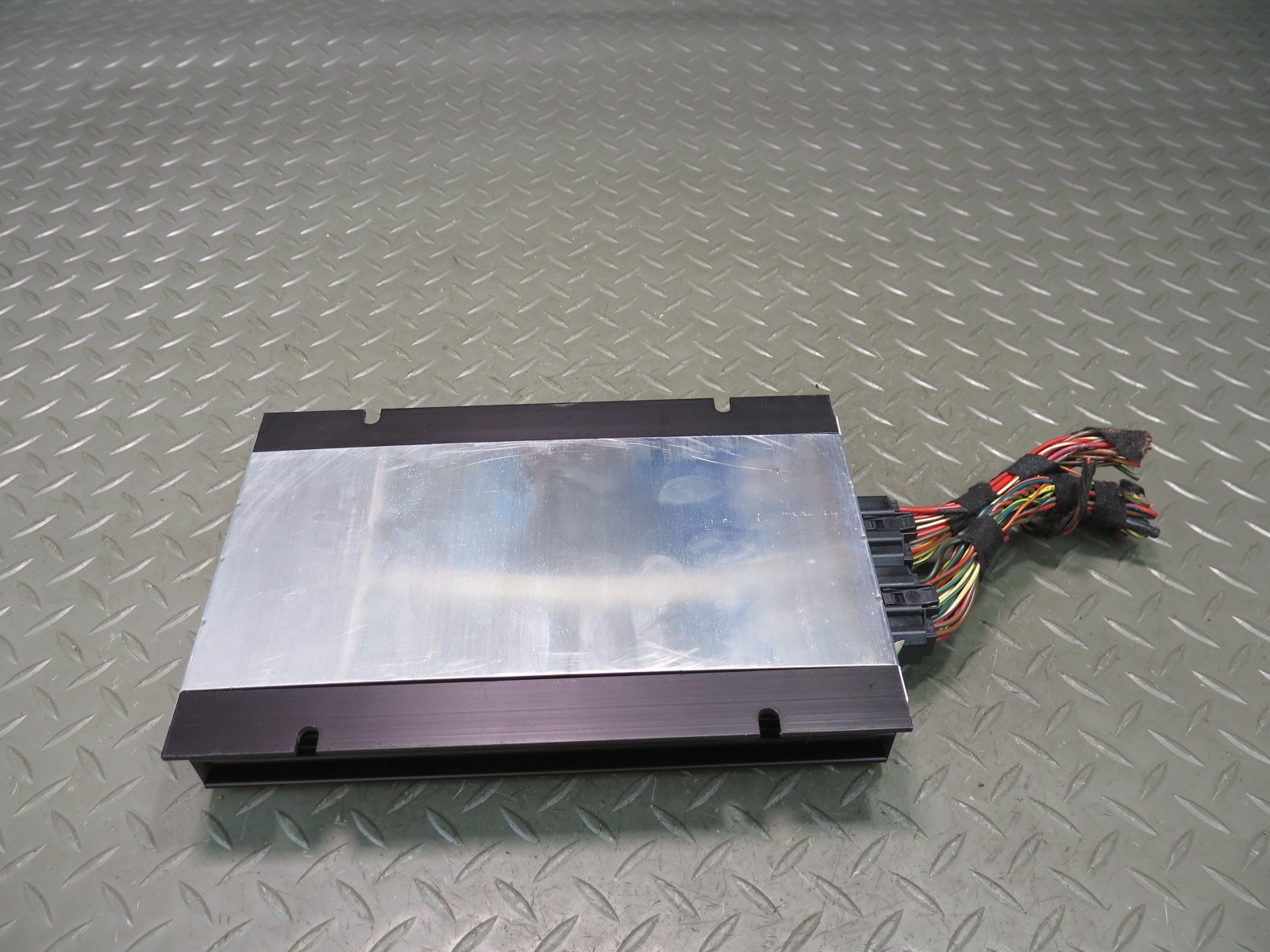 2006-2007 BENTLEY FLYING SPUR AUDIO SOUND SYSTEM AMPLIFIER AMP 3W5035456A