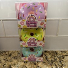 PAQUETE de 3 Donuts Zorbitz Super Squishy AZUL LIMA Y PÚRPURA Sprinkles Donut