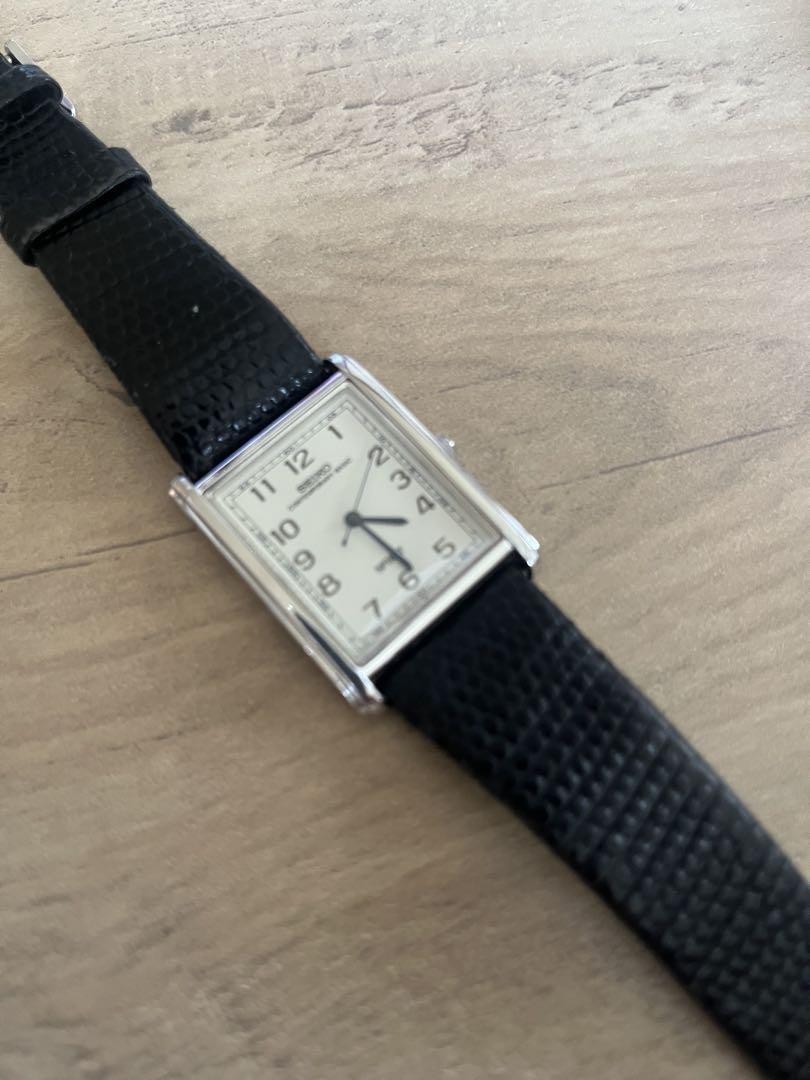 Seiko Spirit 5S21-5A00 White Silver Square Black belt Quartz