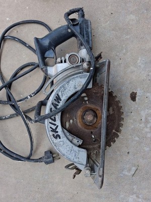 Vintage SKILSAW Model 77 Worm Drive Circular Saw