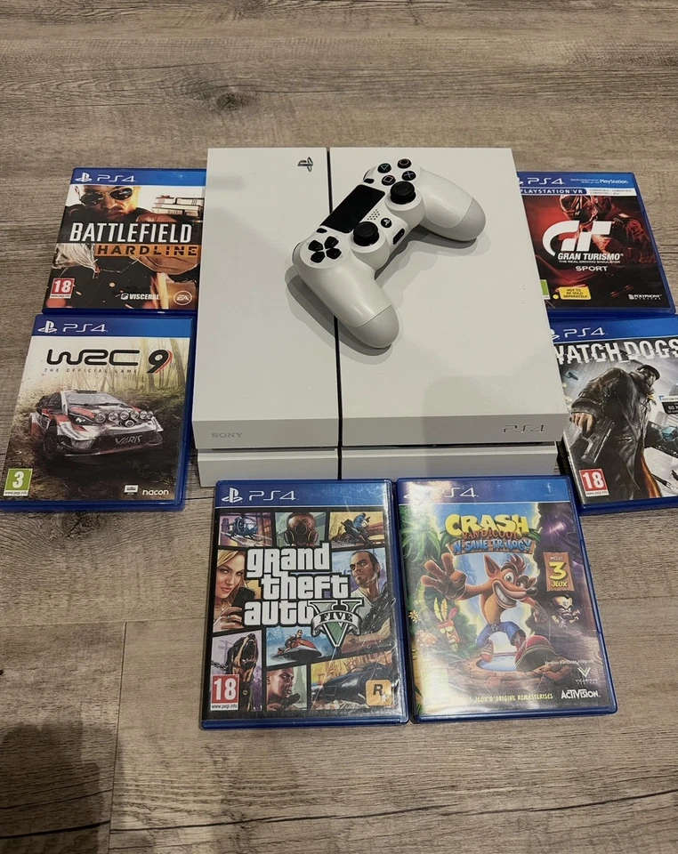Sony PlayStation 4 + 6 jeux - Photo 1/1