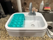 Lovevery Sustainable Water Play Sink with Drainer Working Condition Helper Kit