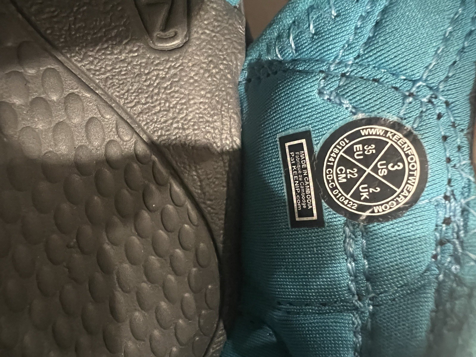 Scarpe Keens per bambini ragazze taglia US 3 sandali arcobaleno multicolore