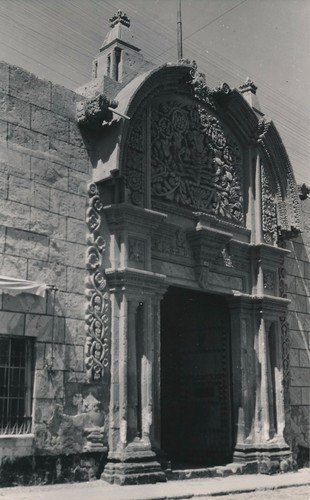 AREQUIPA c.1940 - Portail Sculpté Maison Coloniale- Ph. R. d'Harcourt - DIV 9955 - Picture 1 of 2