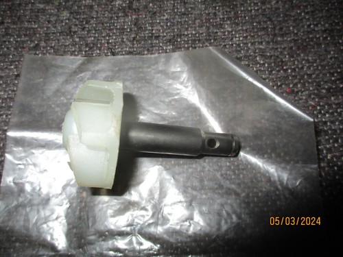 axe de pompe à eau neuf et d'origine YAMAHA 125 TDR 125 200 DT réf 36F-12450-00 - Photo 3/3