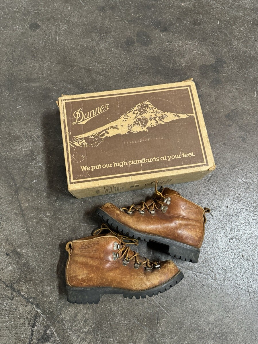 Vintage Danner Sz 7.5 Mountain Leather Hiking Boots Vibram Women's