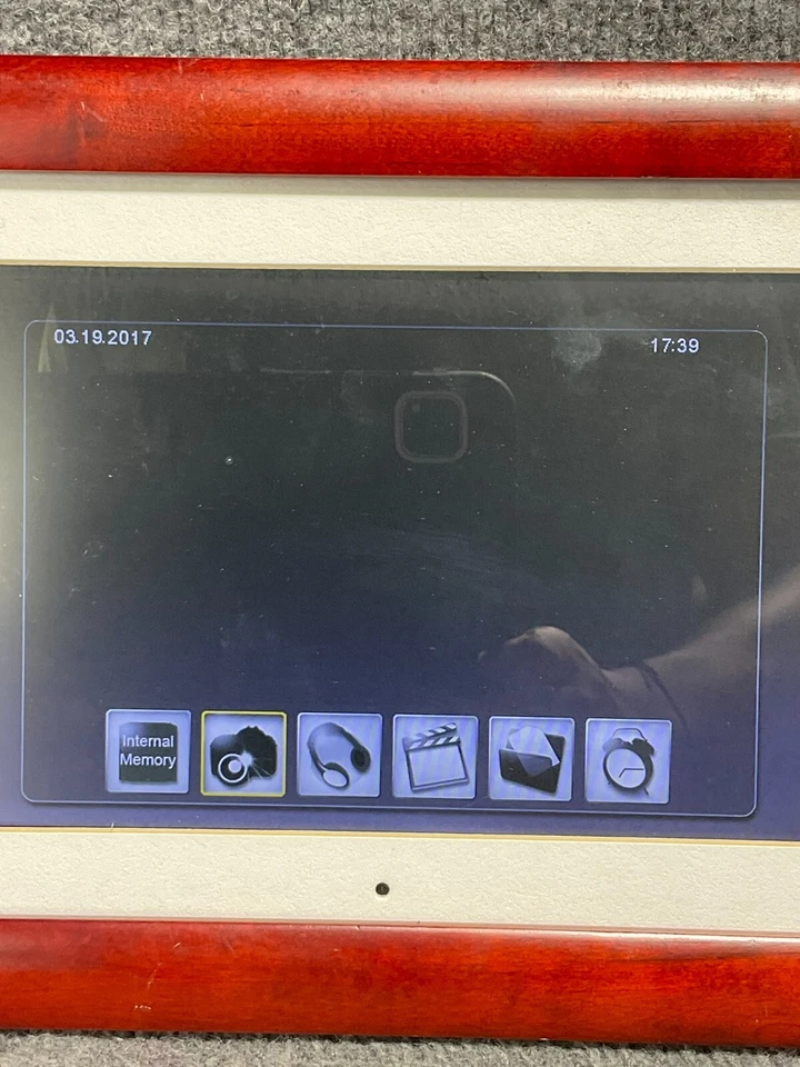 ViewSonic Digital Photo Frame 🖼️ VFM1024w-11 Brown Stylish Display 🟤 - Image 3 of 4