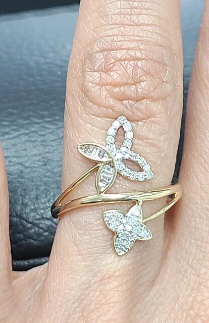 Anillo de aniversario de mariposa de diamantes creado en racimo de 0,50 quilates enchapado en oro plateado Foto 3 de 4