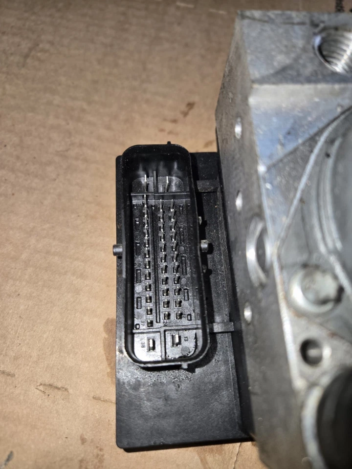 Bomba de freno antibloqueo ABS híbrida Ford Fusion Lincoln MKZ 2010-2012 8A83-2C405-A Foto 4 de 4