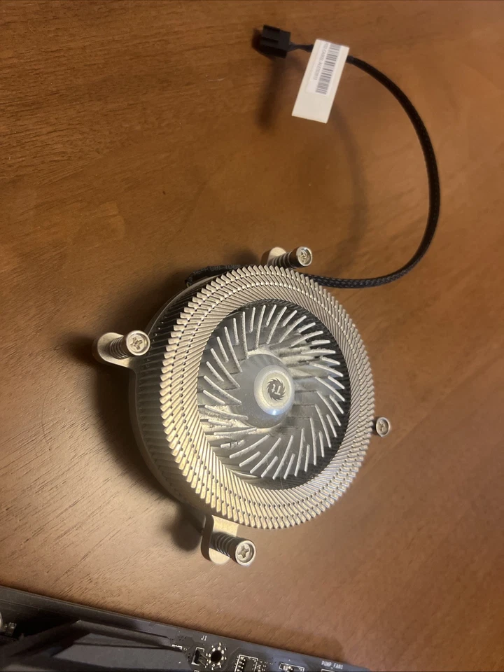 MSI B360, Intel i5-8600k, X2 Corsair Vengeance DDR4 RAM, enfriador de CPU Foto 4 de 4