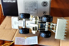 NEU+OVP Limitierte JubiläumsEdition von1992 Metall Caterpillar 966F Sammlerstück