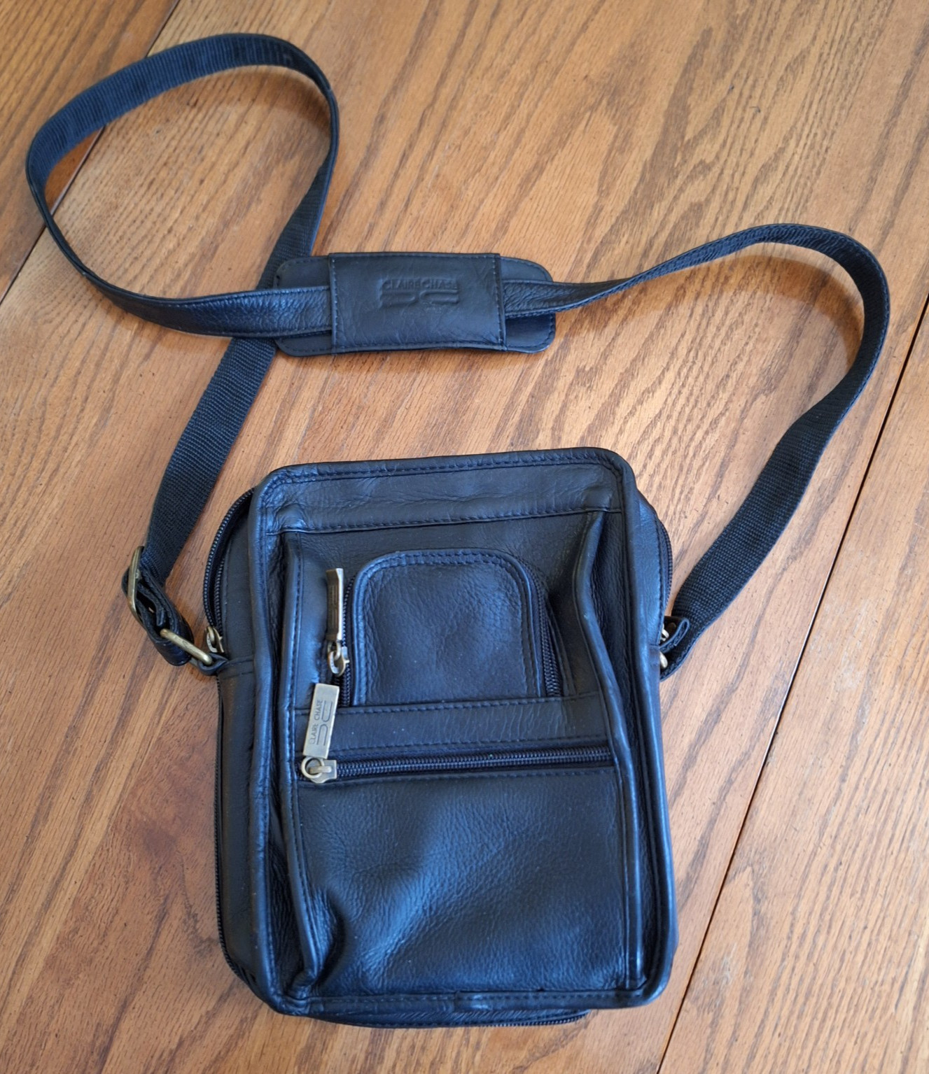Claire Chase Black Leather Compact Bag Messenger Crossbody R