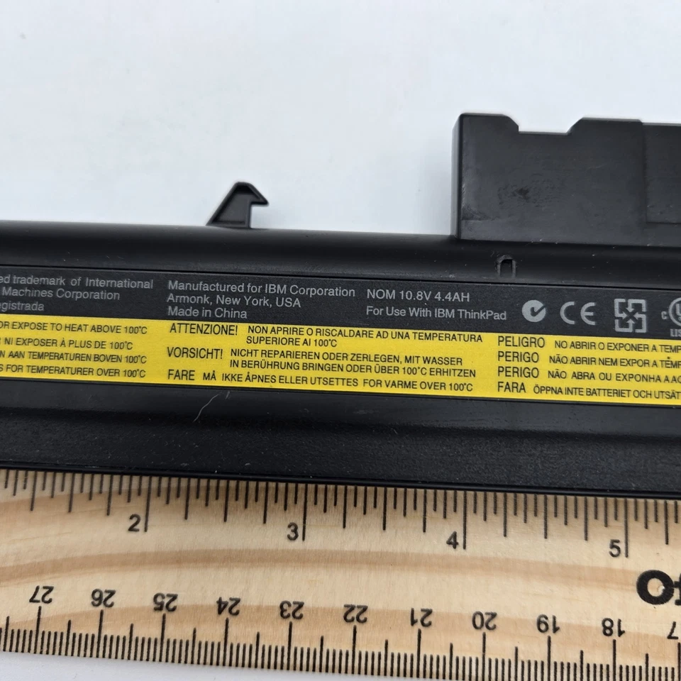 Batería Original IBM ThinkPad Batería Li Ion Batería de Repuesto 10.8V 4.4AH PN 08K8193 Foto 3 de 4