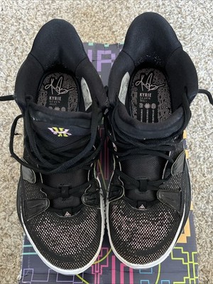 Size 10 - Nike Kyrie 7 Ripple Effect