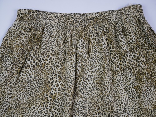 vintage 90s womens high waist shorts beige brown leopard animal pants medium 12 - Picture 5 of 8