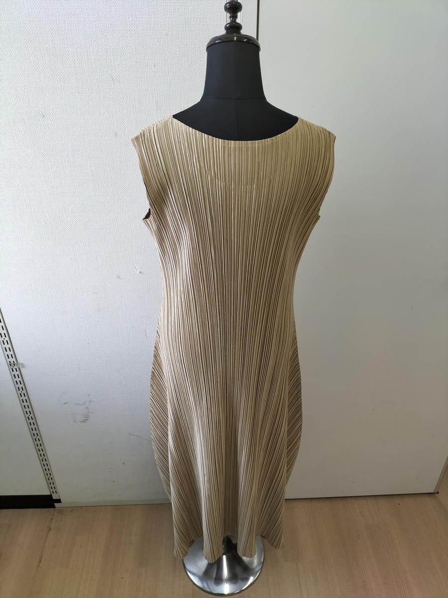 ISSEY MIYAKE PLEATS PLEASE Size 3 Dress Beige | eBay