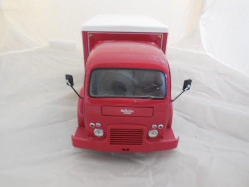 Danbury Mint 1955 Budweiser Beer Delivery Truck 1:24 Diecast Model - Picture 3 of 13