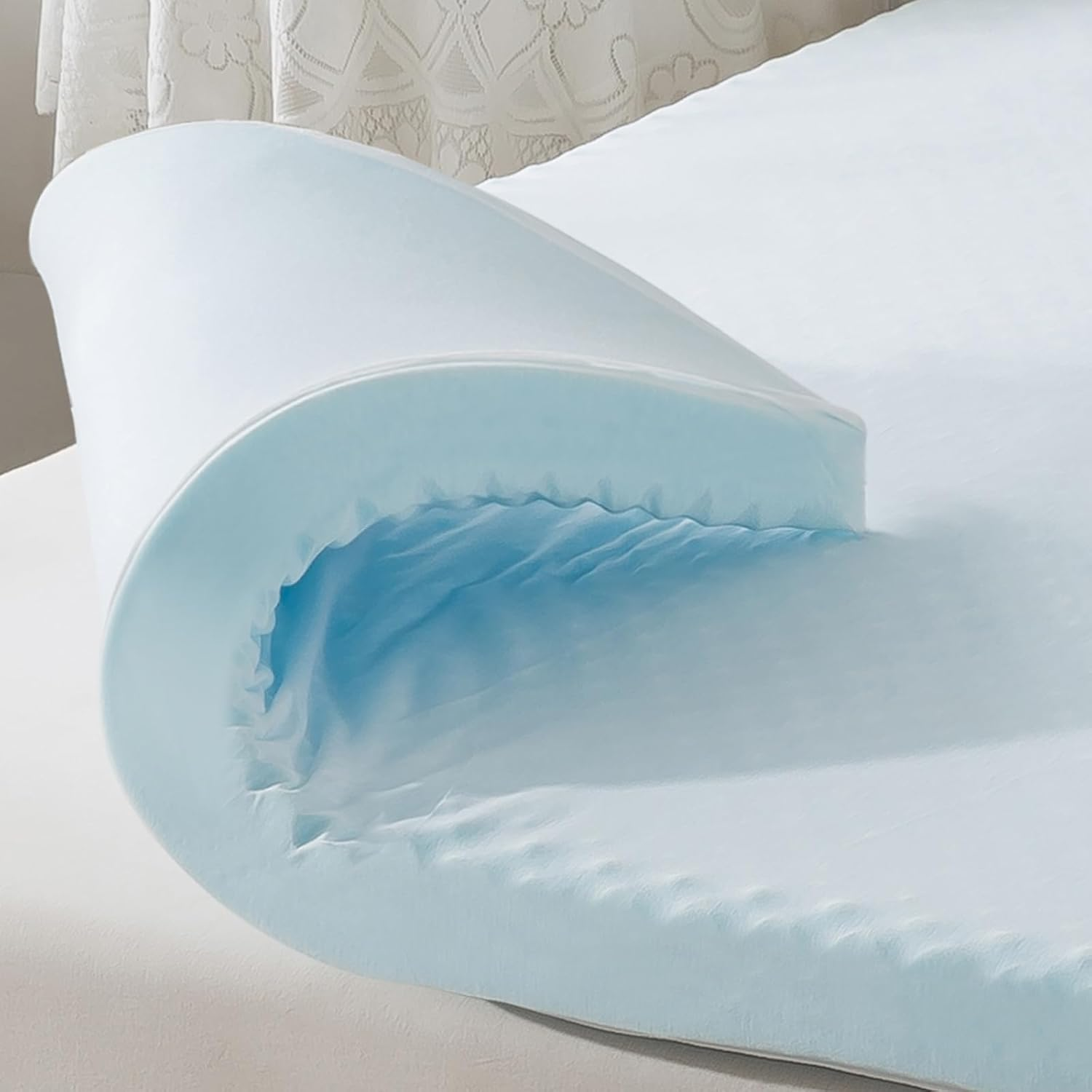 Memory Foam Mattress Topper, Soft Egg Crate Mattress Topper with Breathable Cove