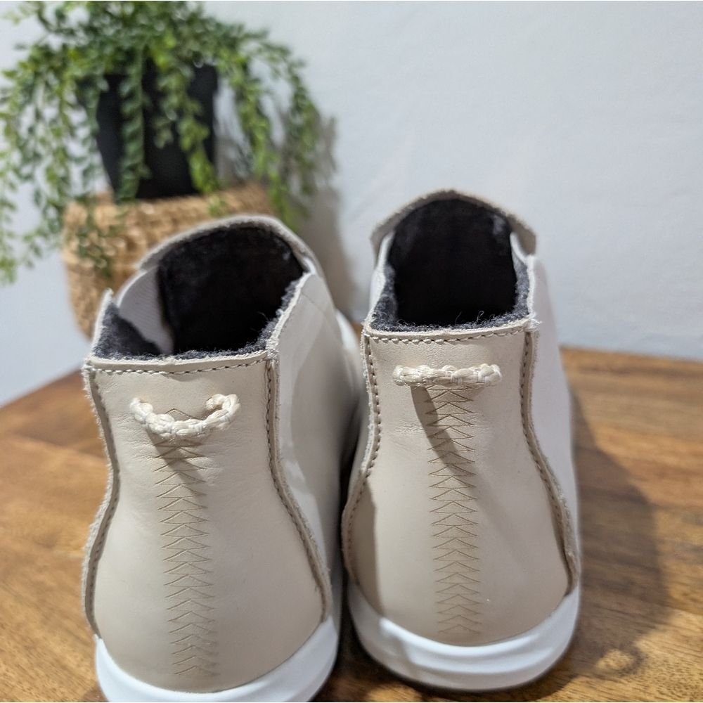 New Women's OLUKAI Fox/Off White Hawai'iloa Manu Hope Leather Boot Size 11 Shoes thumbnail 7