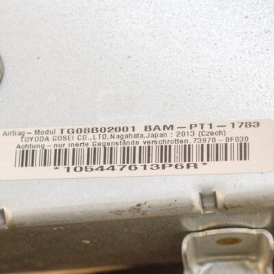 ユウ Tableau de bord TOYOTA VERSO AR20 SRS RHD 73970-0F030 82140