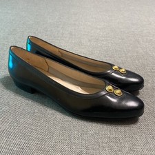 Vtg Salvatore Ferragamo Women s 6.5 AA Black Leather Flats Gold Button Italy New