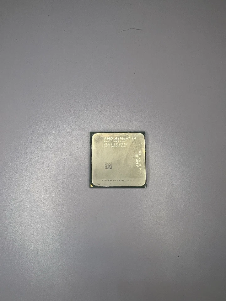 Procesador AMD Athlon 64 3000+ 2 GHz (ADA3000AEP4AX) Foto 2 de 3
