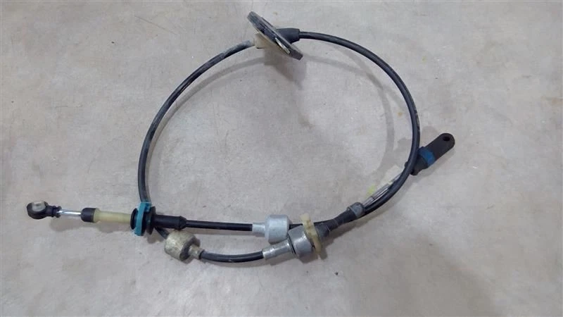 Cable de cambio de transmisión automática Chevrolet Trax 2017-2021 95421257 Foto 3 de 4