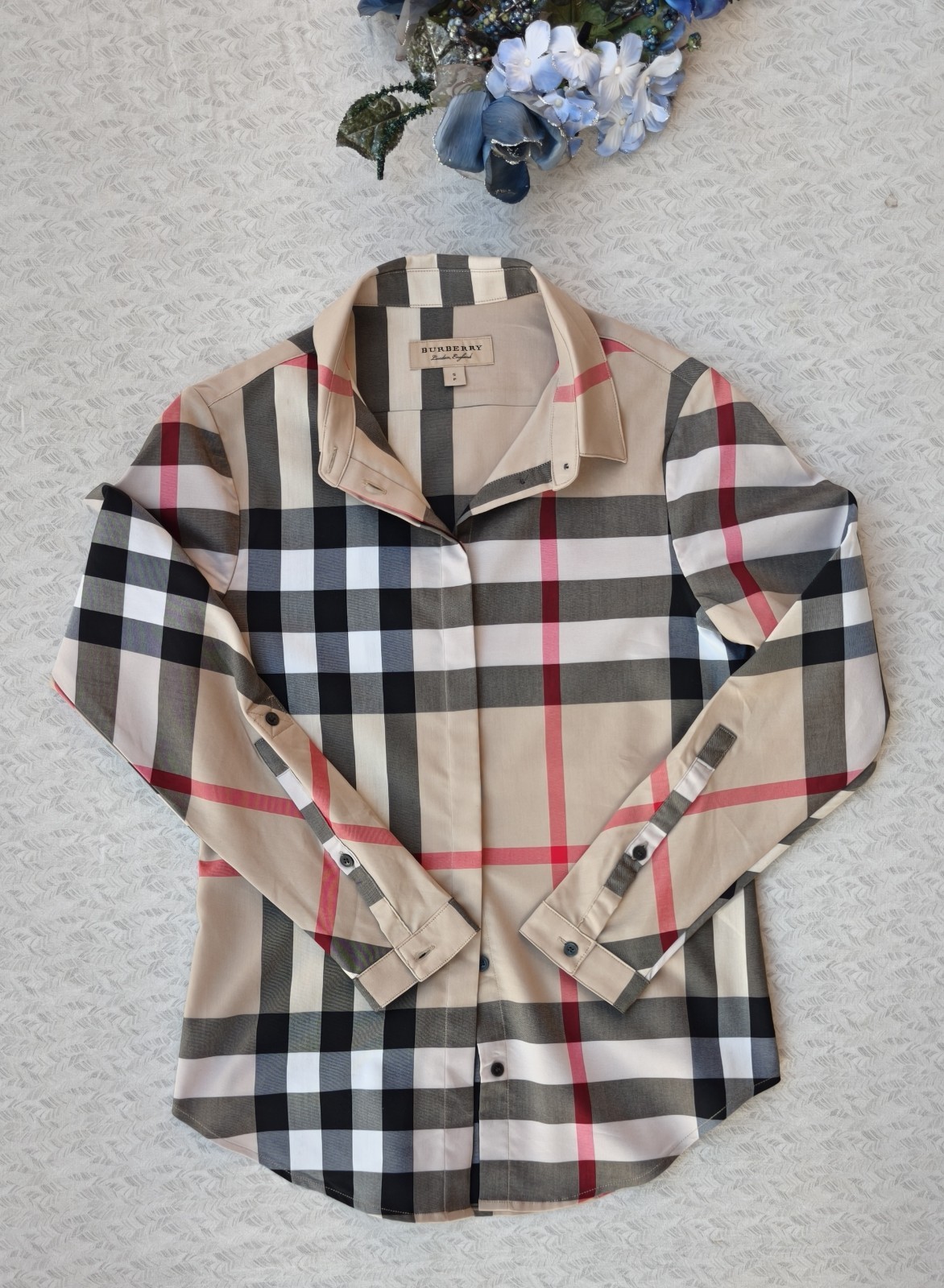 Burberry-Shirt-Woman-Fantasia-check-TG S-Slim Fit-100% Autentica-come Nuova!