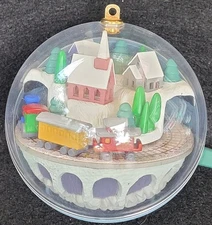 Vtg 1986 Hallmark Magic Keepsake Light and Motion Country Express Train Ornament