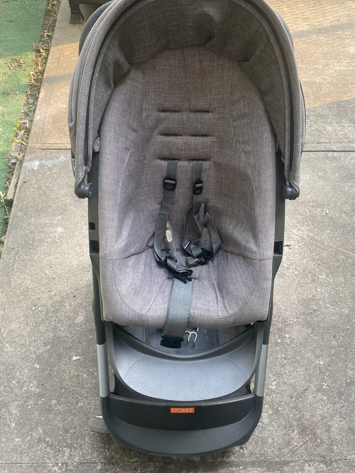 Cochecito Luxirious Stokke crusi para hasta 3 niños  Foto 4 de 4