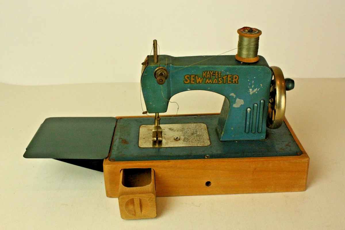 Green Collectible Sewing Machines for sale | eBay