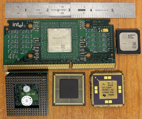 Vintage Intel Celeron 300A Slot 1 CPU SL32A, MOTOROLA XSP56001ZL20 Processor etc