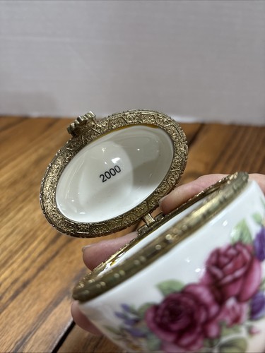 Floral Heart Shape Porcelain Hinged Trinket Box 3" Jewelry Box Vtg, 2000 - Picture 10 of 12