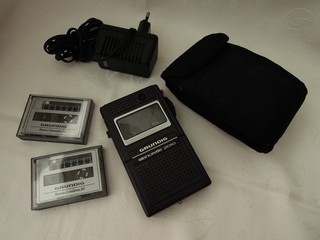 GRUNDIG Stenorette 2010 DIKTIERGERÄT Aufnahmegerät Ladekabel 2x Kassetten