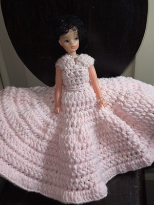 Vintage Tammy Sindy Clone Doll With Pink Crocheted Dress 