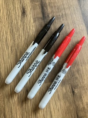 Sharpie EINZIEHBARE FEINE FEDER SCHWARZ und ROT PERMANENTE Marker (PKT 4) BRANDNEU