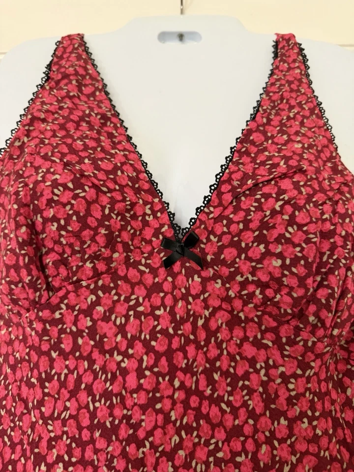 NWT RETRO red Floral Mini Dress Lace Trim Size Small Flirty Dress Date Night - Image 2 of 4
